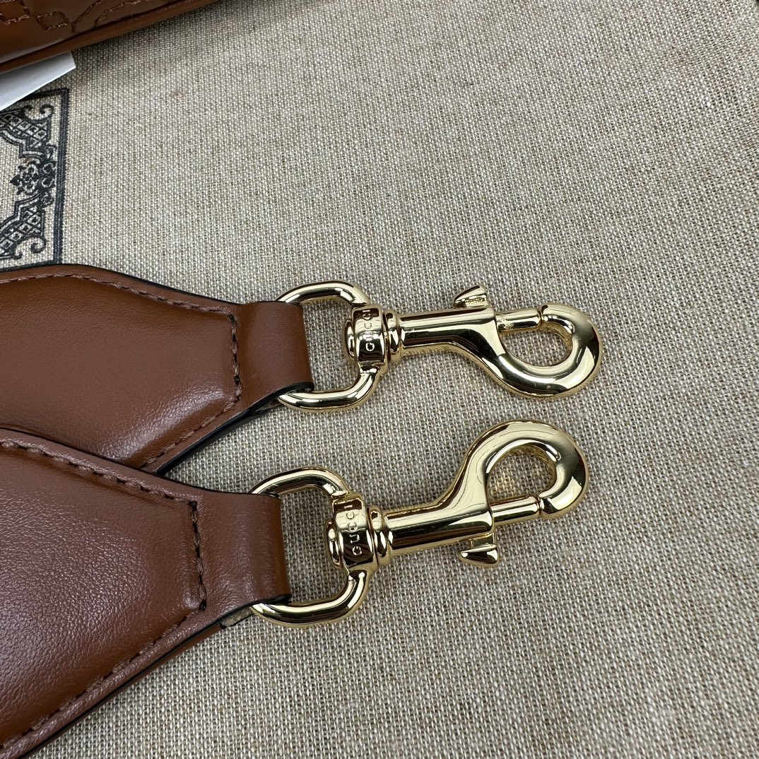 Gucci Hobo Bags